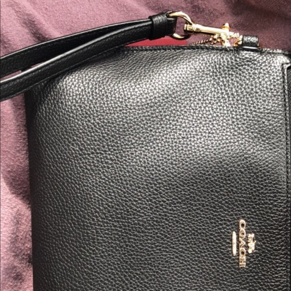 New Coach Wristlet pouch
